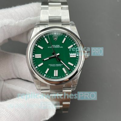 VS Factory Swiss Replica Rolex Oyster Perpetual Green Dial Stainless Steel Watch 41mm 